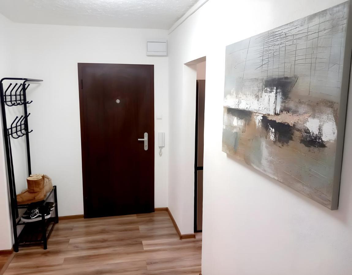 Stylovy Apartman V Samorine Экстерьер фото